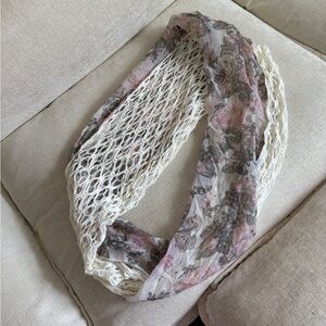 Apt. 9 Cream and Pink Floral Mesh Scarf